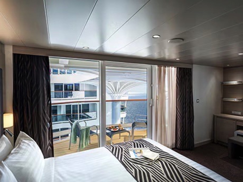 Junior Suite Aurea with Promenade & Ocean View